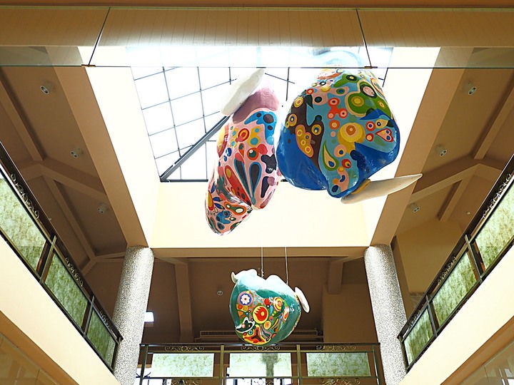 頭城 伯朗咖啡館 頭城城堡咖啡二館，外掛大里、龜山和頭城車站 — 大雨過後龜山島之遠望