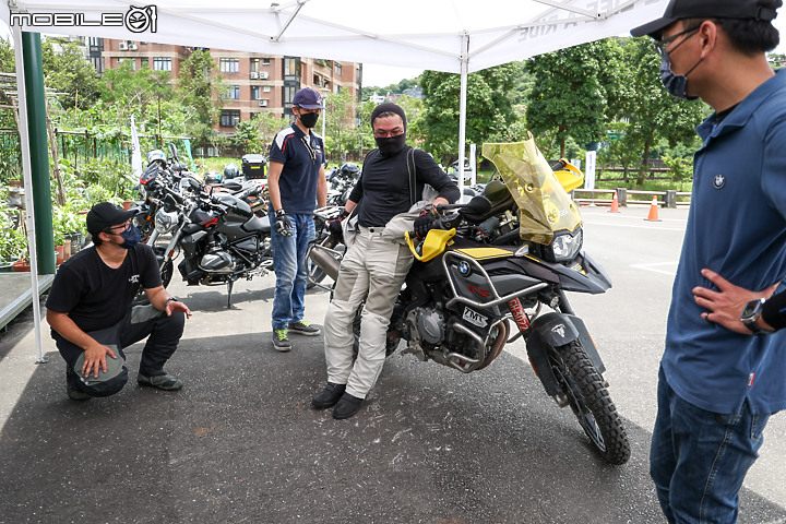 【採訪】BMW Motorrad On Road 安駕訓練 Level 1 平衡才能騎得順暢