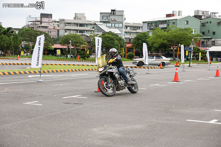 【採訪】BMW Motorrad On Road 安駕訓練 Level 1 平衡才能騎得順暢