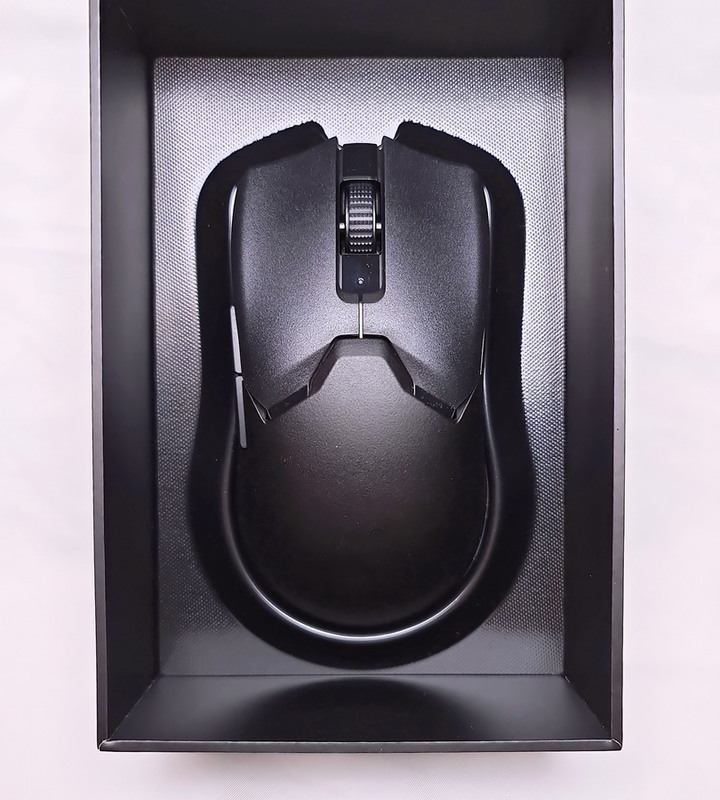 RAZER 雷蛇 VIPER V2 PRO 無線電競滑鼠 - 極輕量 58克、超高 30000 DPI