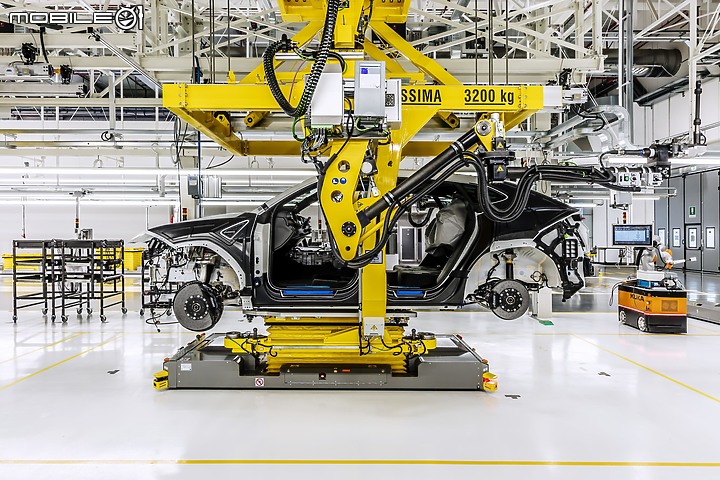 【海外新訊】快速累積驚人銷量,Lamborghini Urus僅花4年就達成2萬輛生產里程碑!