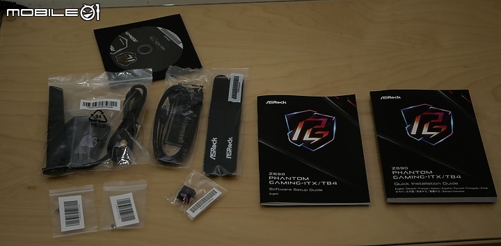 點我看大圖 小體積也有 TB4 華擎 Z690 Phantom Gaming-ITXTB4 開箱