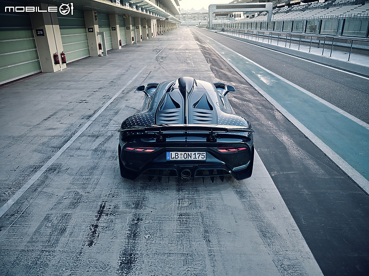 【海外新訊】Mercedes-AMG ONE 正式亮相,最大綜效輸出 1063hp 的公路 F1 賽車!