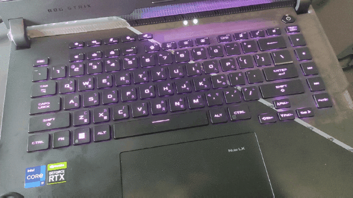 更小更快，ASUS ROG Strix SCAR 15 G533ZW 電競筆電開箱測試