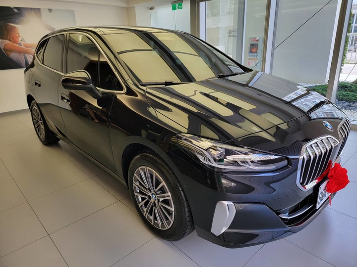 BMW 2AT Luxury 簡易開箱