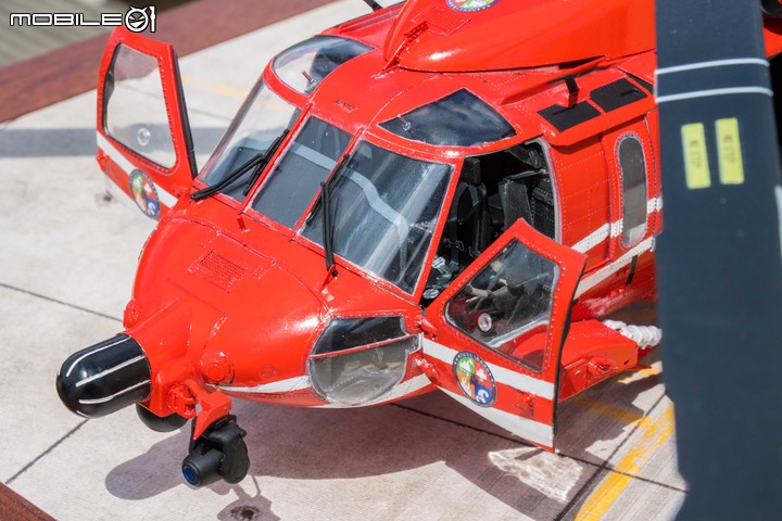 1/35 空中勤務總隊 UH-60M-14 NA-714 重裝型黑鷹直升機