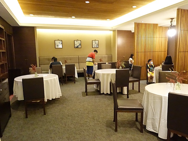 花蓮市 翰品酒店 — 充滿歡樂與童趣的親子飯店，泳池、宵夜、兒童專屬「歡樂森林」遊戲區，一應俱全
