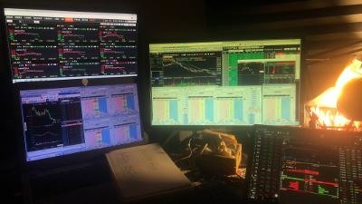請大神推薦看股票電腦 筆電跟桌機