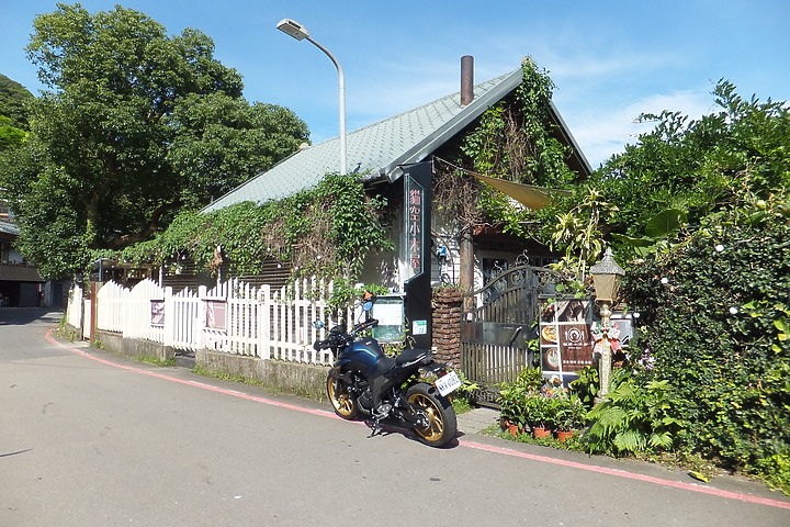 Yamaha FZS25開箱~大叔的出走日記