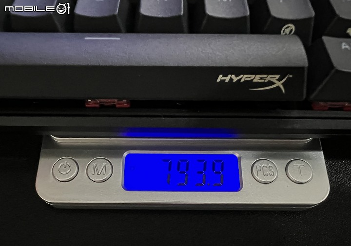 點我看大圖 小體積帶著走 HyperX Alloy Origins 65 紅軸開箱