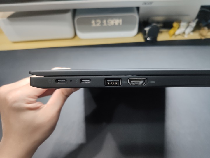 體驗經典小紅點，ThinkPad X1 Carbon 旗艦商務筆電開箱