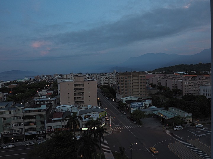 花蓮市 翰品酒店 — 充滿歡樂與童趣的親子飯店，泳池、宵夜、兒童專屬「歡樂森林」遊戲區，一應俱全