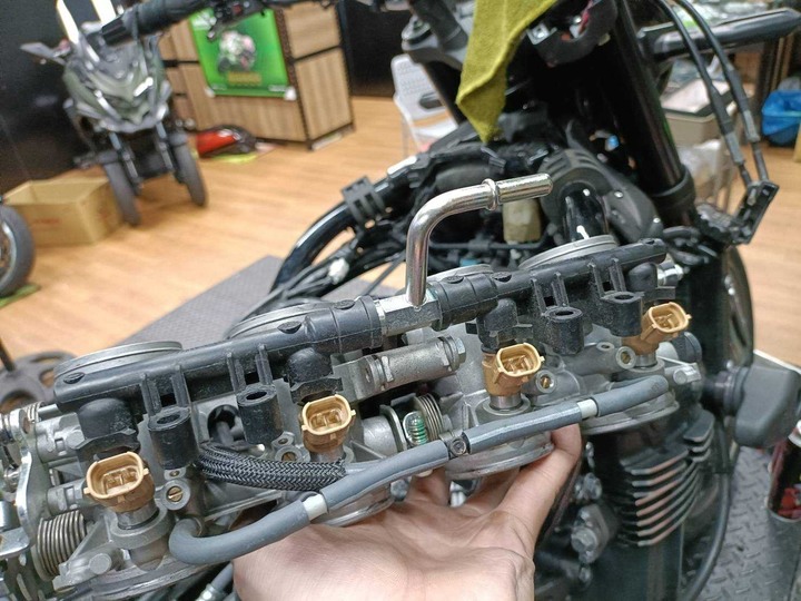 Z900RS 48,000公里大保,台北建安重機施作,圖多文少分享