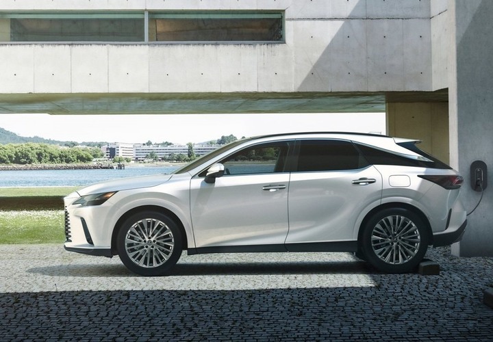 Lexus RX大改款加入2.4T油電新動力 預計2022年底上市