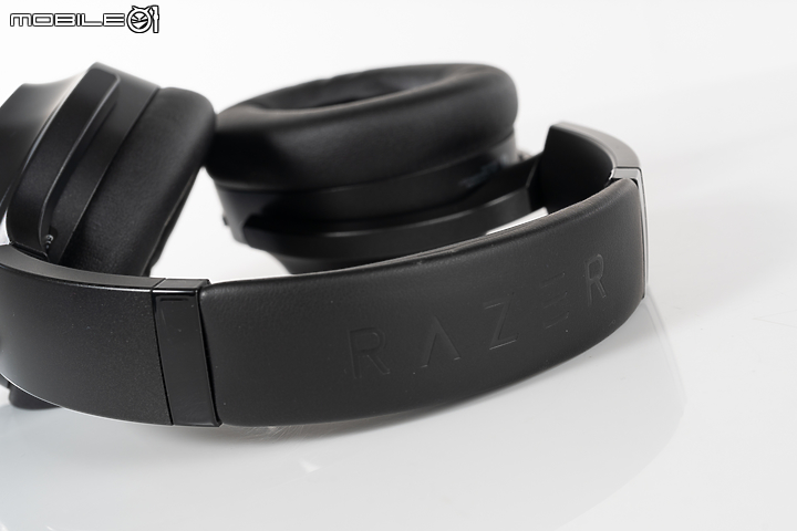 Razer Barracuda Pro 藍牙降噪耳機 續航出色更具備沈浸式聽感！