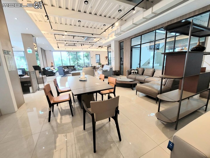 【家具心得】這邊的茶几跟家具都超美的! 台中A+A家具旗艦店