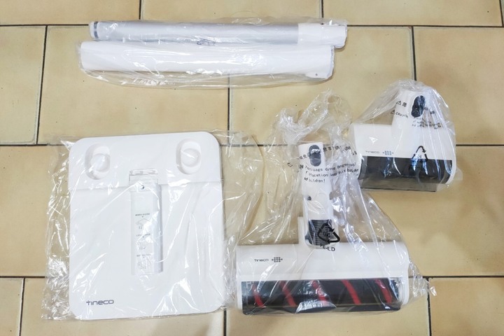 TINECO FLOOR S5 COMBO使用心得 毛小孩掉毛也好用~