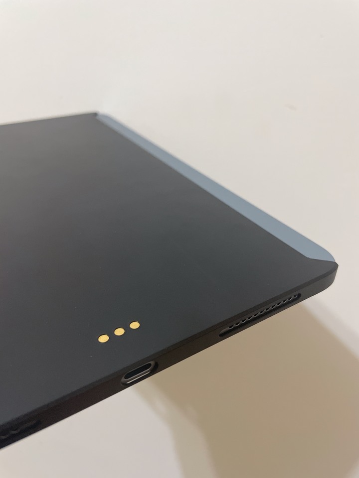 iPad 巧控殼與桌上型磁吸支架分享