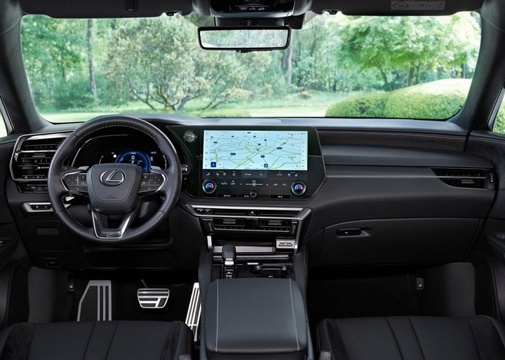 Lexus RX大改款加入2.4T油電新動力 預計2022年底上市