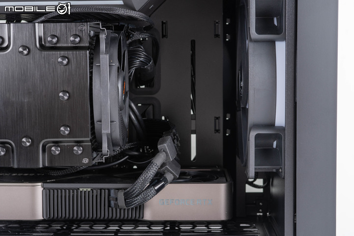 Fractal Design Torrent Nano 機殼開箱實組 在 ITX 規格下提供高瓦數 ATX 電源與高效空冷配置
