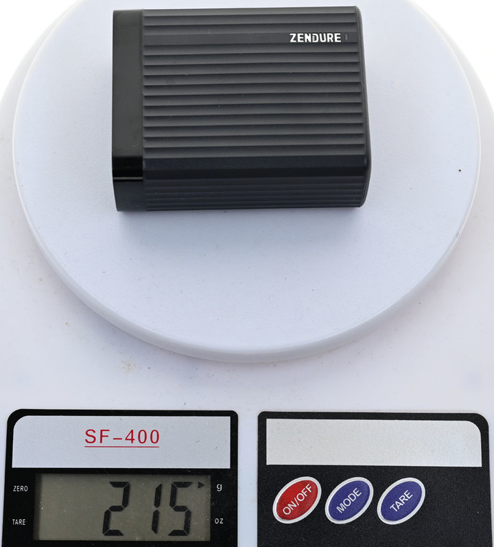 ZENDURE征拓SuperPort S4氮化鎵GaN四埠100W快速充電器ZDS4P100PD簡測
