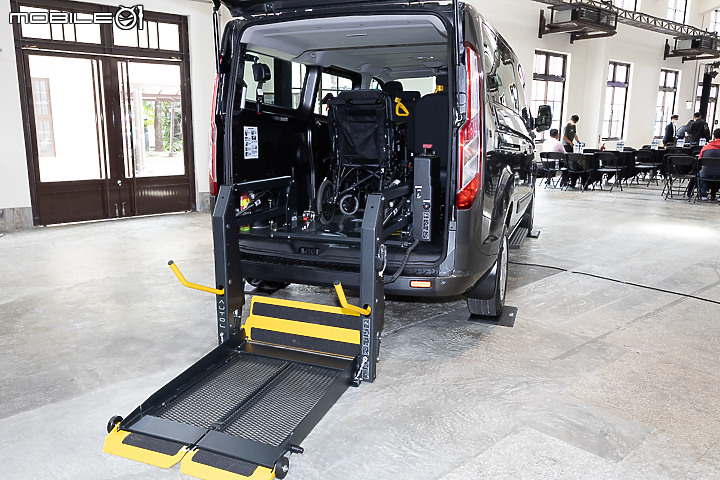 【採訪】Ford 22 年式旅行家 Tourneo Custom「九人座 Kombi」搶先亮相，129.9 萬元切入入門商旅級距！