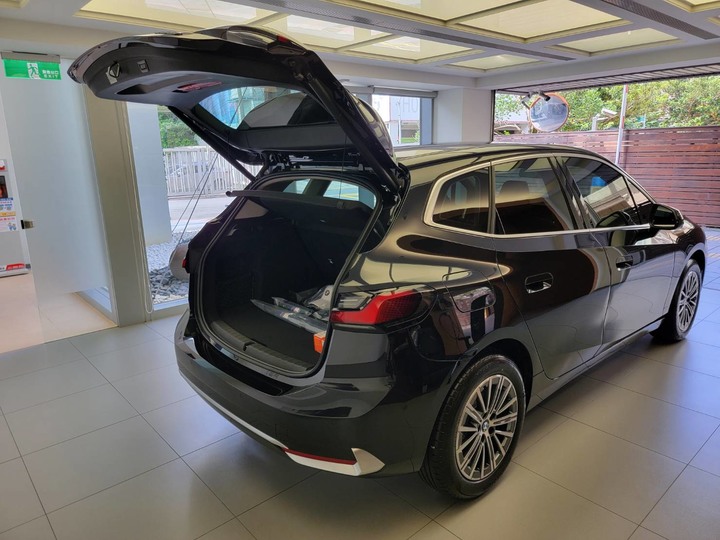 BMW 2AT Luxury 簡易開箱