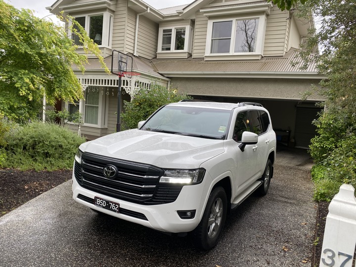 開箱2022 Toyota Landcruiser GR Sport (等了10個月終於交車了簡易紀錄)