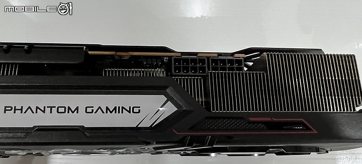 點我看大圖 電競風 1440P A卡中階者 6750 XT Phantom Gaming D 開箱