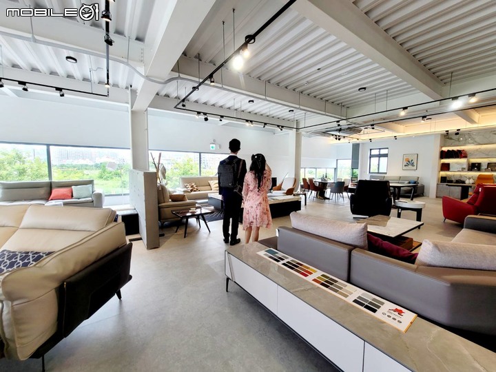 【家具心得】這邊的茶几跟家具都超美的! 台中A+A家具旗艦店