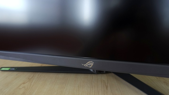 【開箱】學弟的新2K144Hz螢幕終於來了｜ROG Strix XG27AQ