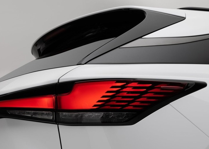 Lexus RX大改款加入2.4T油電新動力 預計2022年底上市