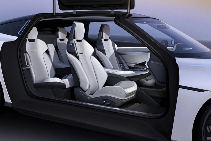 轉型電動車回到未來!DeLorean Alpha5純電GT跑車正式亮相