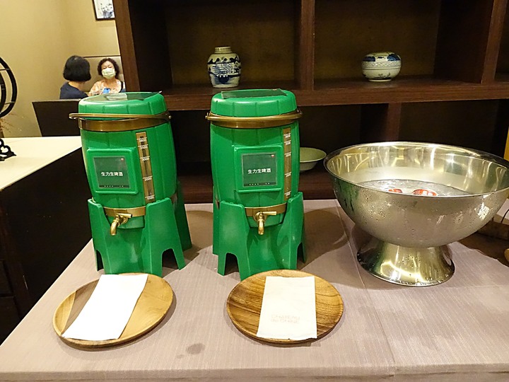 花蓮市 翰品酒店 — 充滿歡樂與童趣的親子飯店，泳池、宵夜、兒童專屬「歡樂森林」遊戲區，一應俱全