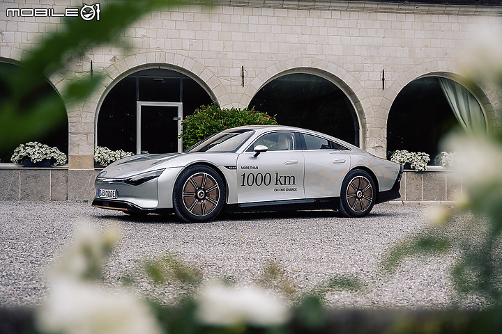 【海外新訊】Mercedes-Benz VISION EQXX 完成 1,202 公里之公路旅行,創下 12.04 km/kWh 耗能新紀錄!