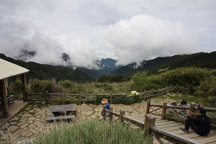 百岳練習生，【雪山主東】第一次住山屋負重登山2天2夜紀錄