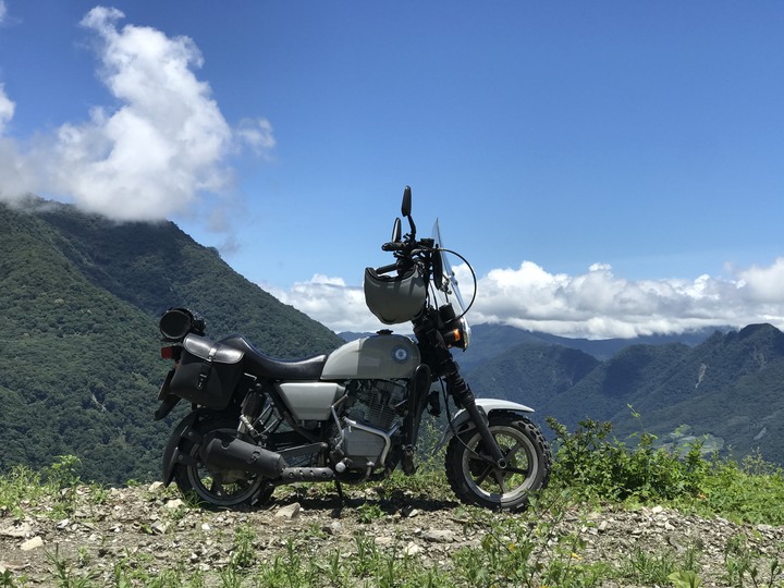 （內有比基尼女騎士）小徑檔車志氣高之南橫埡口行