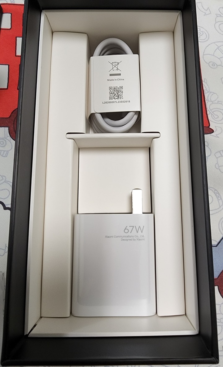 小米12S Ultra 經典黑12G/256G 開箱