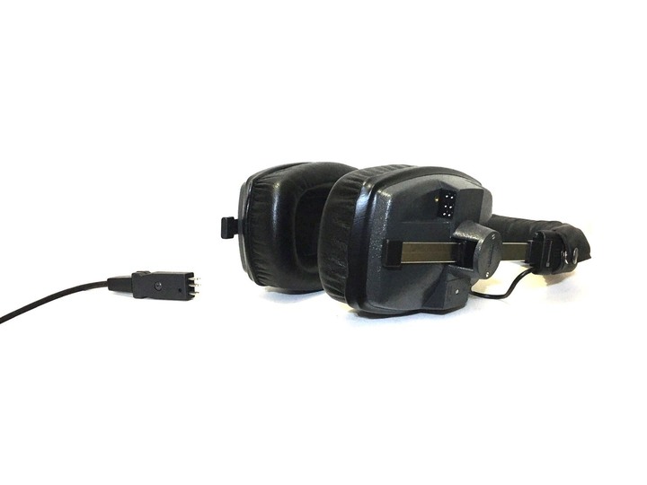 【R式分享】歷久不衰的德國錄音室監聽耳機—Beyerdynamic DT150