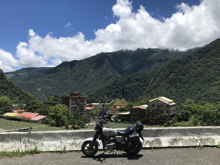（內有比基尼女騎士）小徑檔車志氣高之南橫埡口行