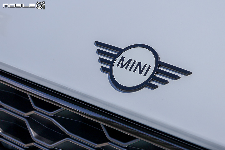 【採訪】MINI Editions 系列特仕版夏日巡迴展活動登場,三款車型展演專屬個性化套件!