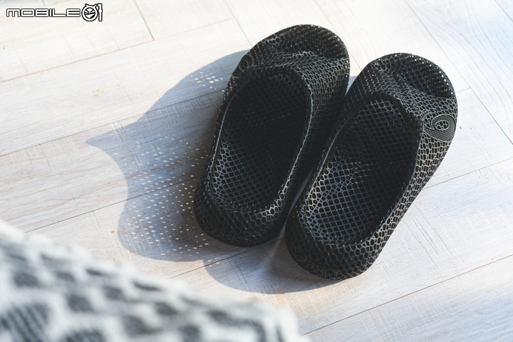 ASICS ACTIBREEZE 3D立體拖鞋開箱|宛如藝術品的運動恢復拖
