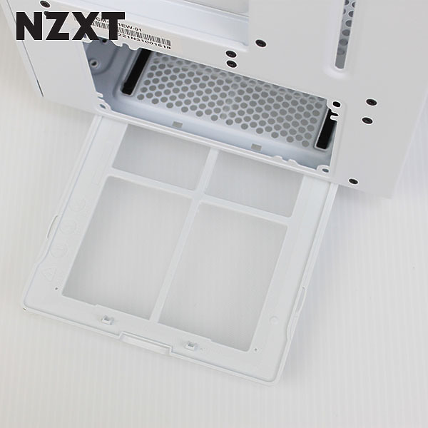 點我看大圖 恩傑信仰與安妮亞中毒篇,最高階還是最超值的選擇,NZXT H7 ELITE開箱!