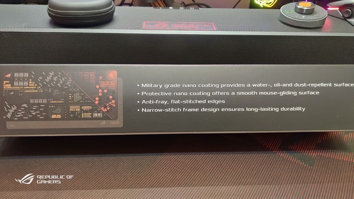 (簡單開箱)ROG x EVA Scope RX & ROG Scabbard II EVA 雙防水鍵盤&滑鼠墊