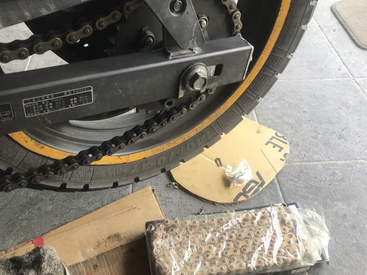 EK 黃金油封鏈條更換（壓接式活目) ~鄒仔
