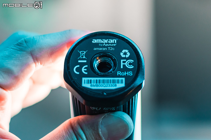 Aputure amaran T2c 全彩 LED 光棒|APP 功能強大 ‧ 無線控制還可換電池!