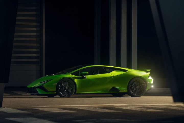 入門(?)定位先行Lamborghini確認率先將Huracan電氣化!