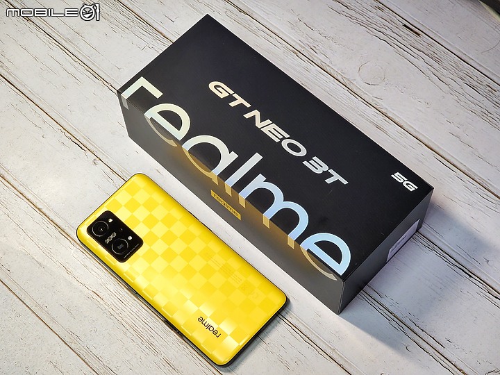 點我看大圖 realme GT Neo 3T深度開箱使用心得 – 經典延續之作,個性化風格的電競手機