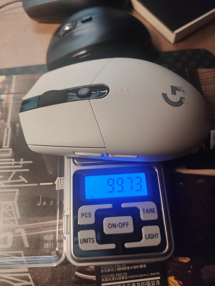 點我看大圖 無線滑鼠~~電池減重 (沒事別亂用輕量滑鼠)