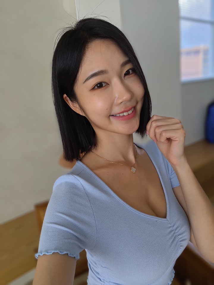 ASUS Zenfone 9｜輕巧旗艦以小搏大！翻轉的不是相機而是思維？